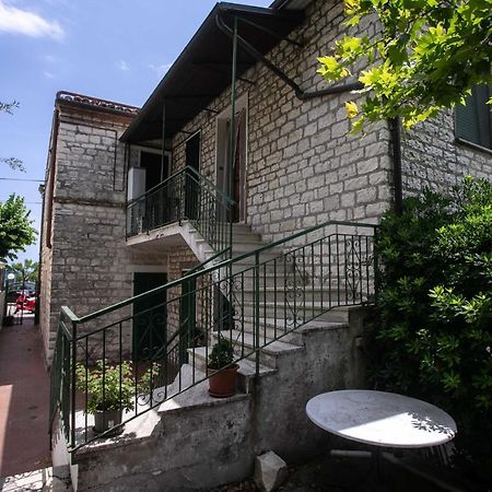 N237 - Numana, Trilocale A 100 Metri Dal Centro Apartment Luaran gambar