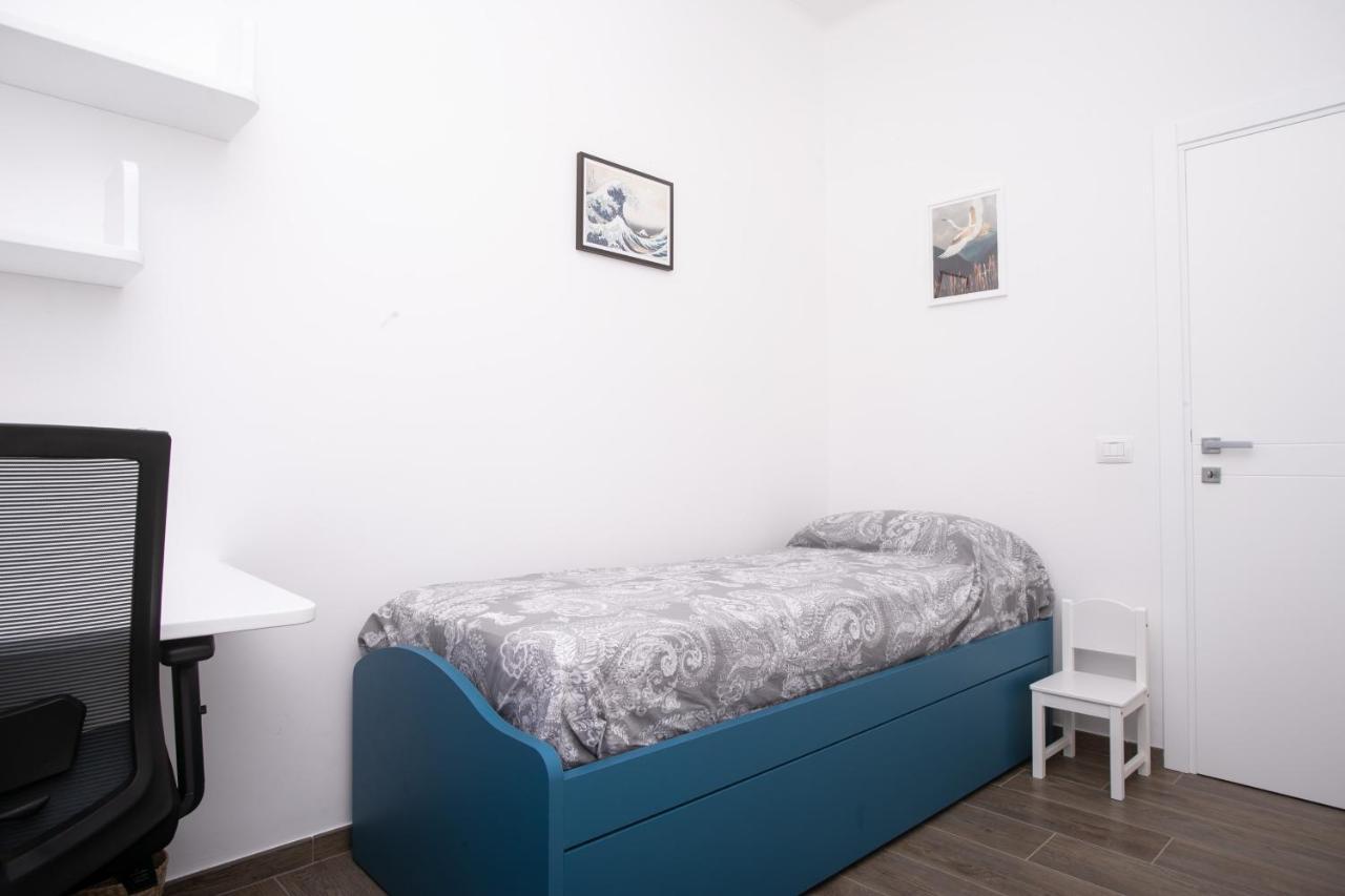 N237 - Numana, Trilocale A 100 Metri Dal Centro Apartment Luaran gambar